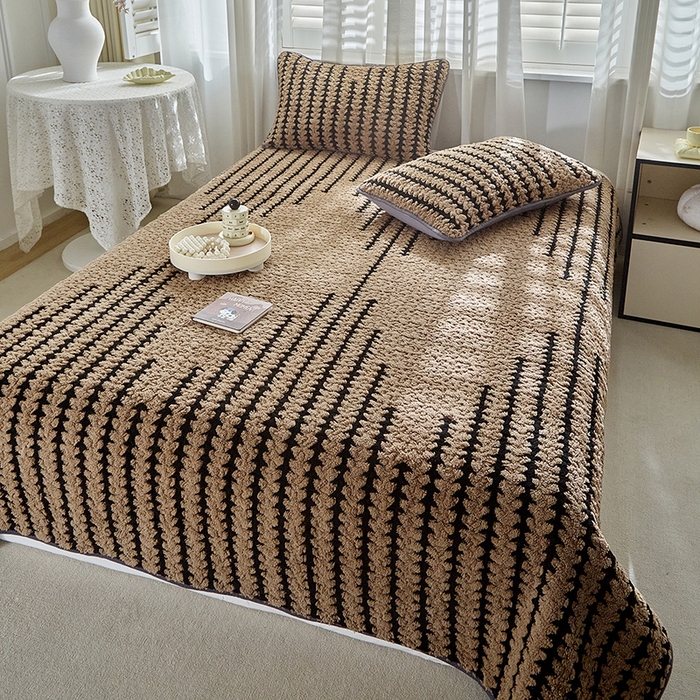 91家纺网 家纺一手货源 找家纺 （总）温宁家纺 2025新款步步高床盖三件套