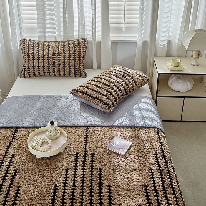 91家纺网 家纺一手货源 找家纺 （总）温宁家纺 2025新款步步高床盖三件套