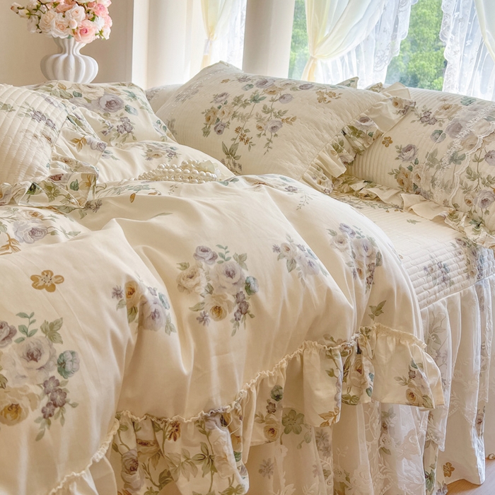 91家纺网 家纺一手货源 找家纺 瑞宝 2025新款13372全棉印花花边床裙四件套 浪漫花芷