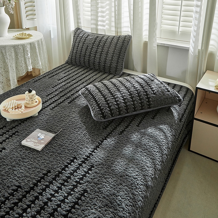 91家纺网 家纺一手货源 找家纺 温宁家纺 2025新款步步高床盖三件套 床盖-步步高复古灰