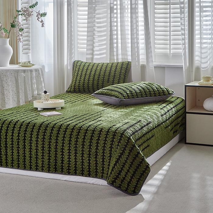 91家纺网 家纺一手货源 找家纺 温宁家纺 2025新款步步高床盖三件套 床盖-步步高军绿