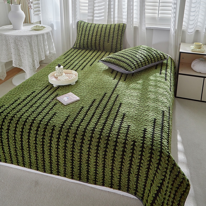 91家纺网 家纺一手货源 找家纺 温宁家纺 2025新款步步高床盖三件套 床盖-步步高军绿