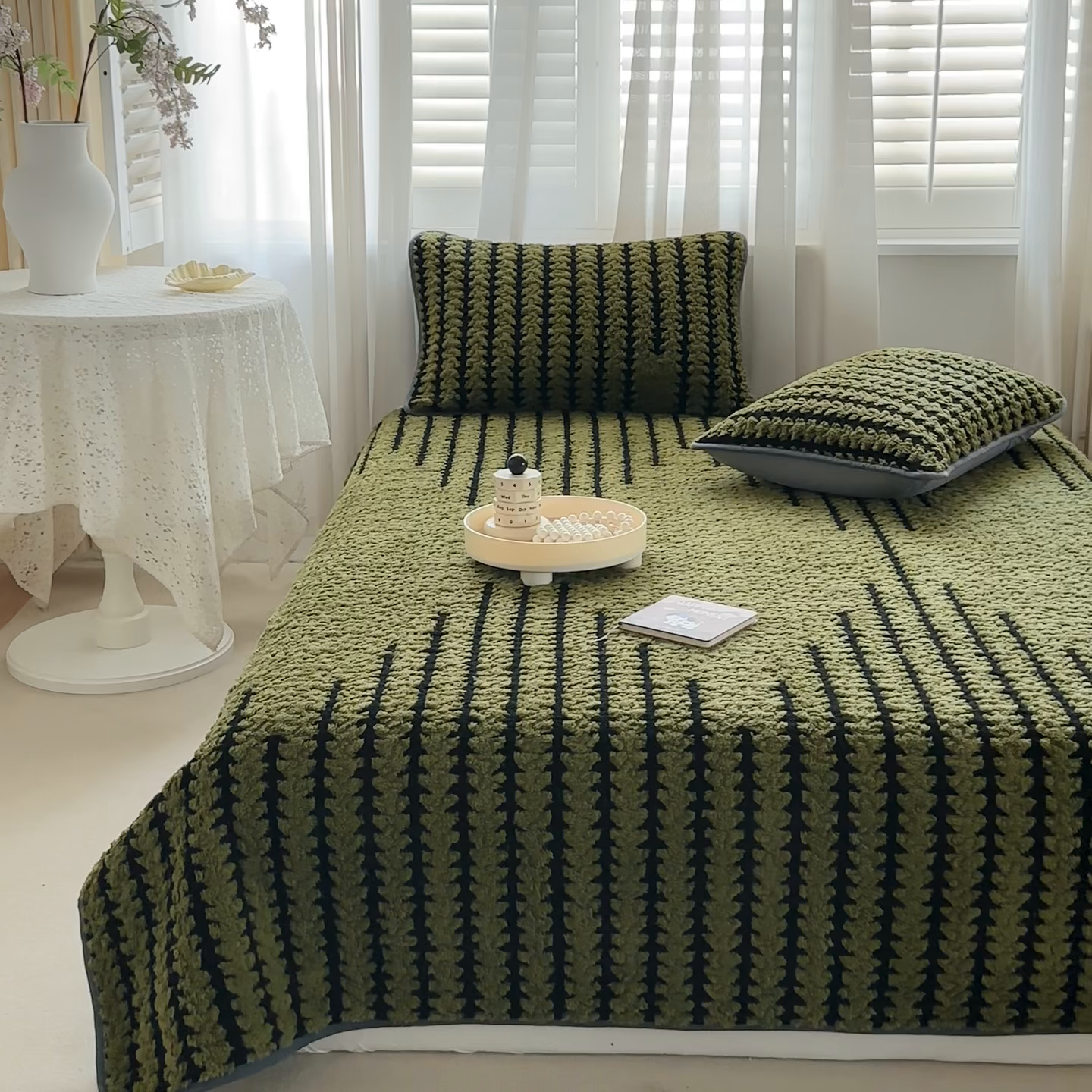 91家纺网 家纺一手货源 找家纺 温宁家纺 2025新款步步高床盖三件套 床盖-步步高军绿