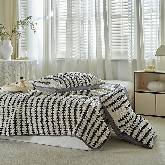 91家纺网 家纺一手货源 找家纺 温宁家纺 2025新款步步高床盖三件套 床盖-步步高米白