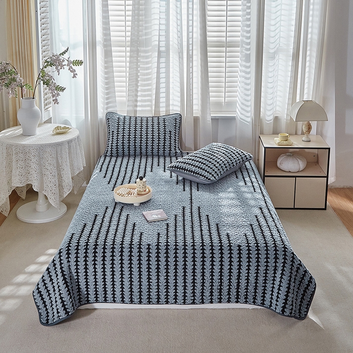 91家纺网 家纺一手货源 找家纺 温宁家纺 2025新款步步高床盖三件套 床盖-步步高雾蓝