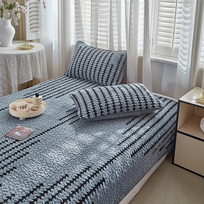 91家纺网 家纺一手货源 找家纺 温宁家纺 2025新款步步高床盖三件套 床盖-步步高雾蓝