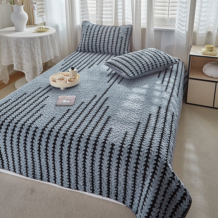 91家纺网 家纺一手货源 找家纺 温宁家纺 2025新款步步高床盖三件套 床盖-步步高雾蓝