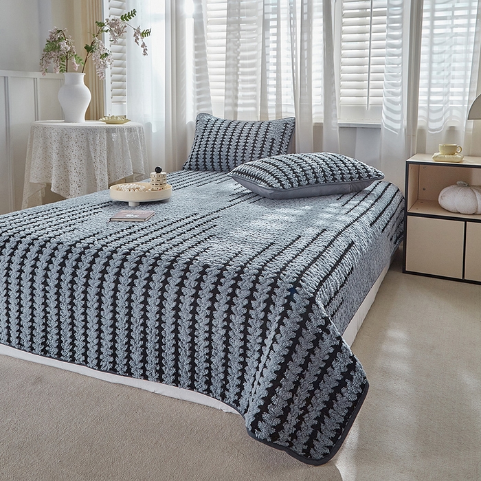 91家纺网 家纺一手货源 找家纺 温宁家纺 2025新款步步高床盖三件套 床盖-步步高雾蓝