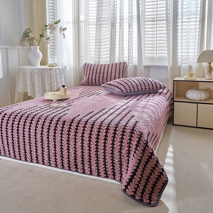 91家纺网 家纺一手货源 找家纺 温宁家纺 2025新款步步高床盖三件套 床盖-步步高香芋紫