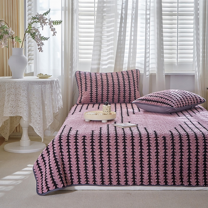 91家纺网 家纺一手货源 找家纺 温宁家纺 2025新款步步高床盖三件套 床盖-步步高香芋紫