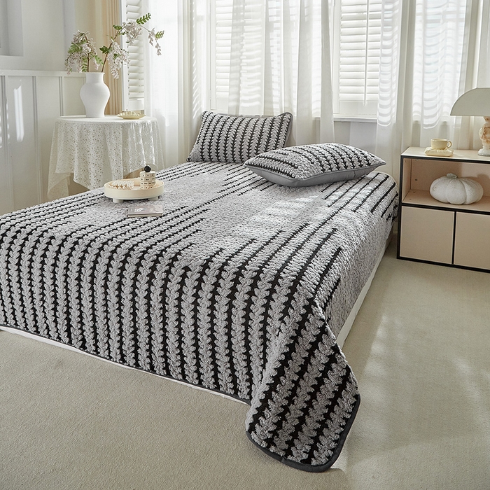 91家纺网 家纺一手货源 找家纺 温宁家纺 2025新款步步高床盖三件套 床盖-步步高银灰