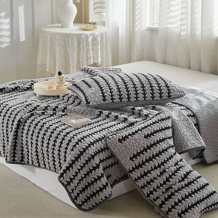 91家纺网 家纺一手货源 找家纺 温宁家纺 2025新款步步高床盖三件套 床盖-步步高银灰