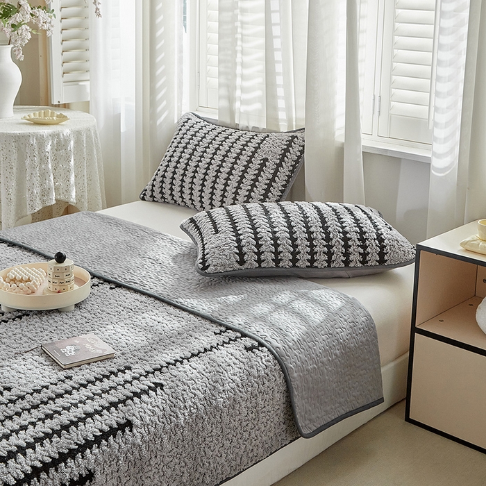 91家纺网 家纺一手货源 找家纺 温宁家纺 2025新款步步高床盖三件套 床盖-步步高银灰