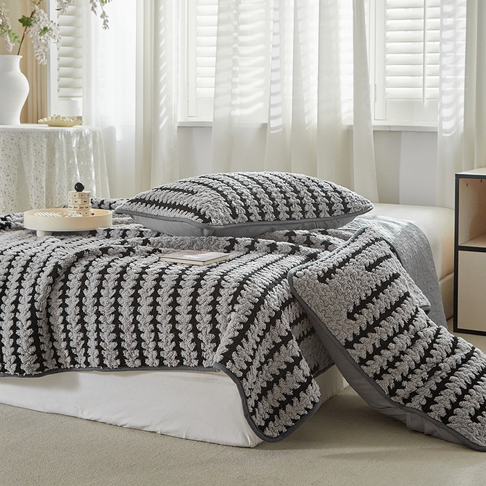 91家纺网 家纺一手货源 找家纺 温宁家纺 2025新款步步高床盖三件套 床盖-步步高银灰