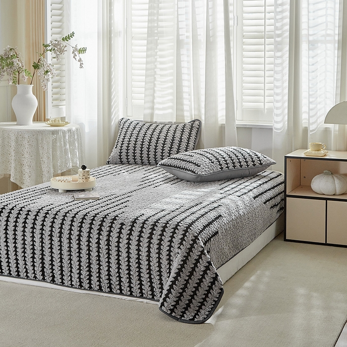 91家纺网 家纺一手货源 找家纺 温宁家纺 2025新款步步高床盖三件套 床盖-步步高银灰