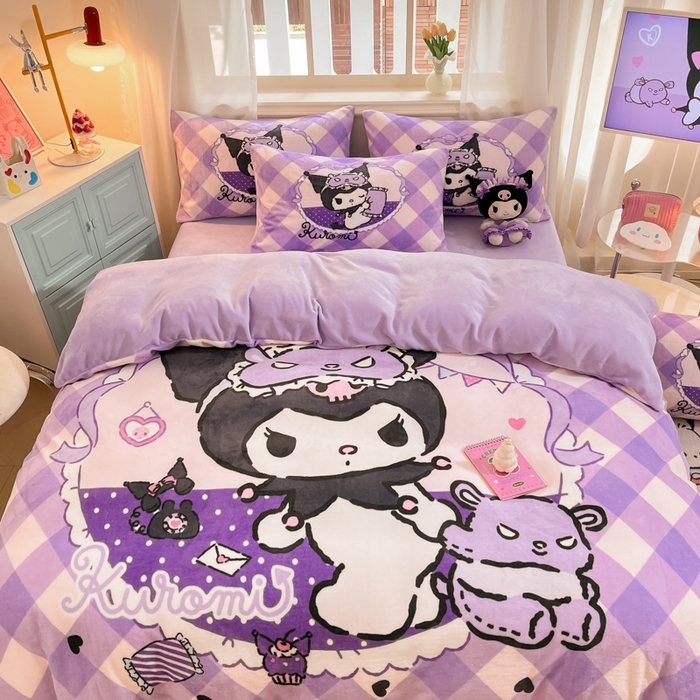 91家纺网 家纺一手货源 找家纺 金爱家 2025新款正版三丽鸥授权大版卡通平网数码印花加厚高克重牛奶绒系列四件套-第一批 绒大版-R糖果库洛米