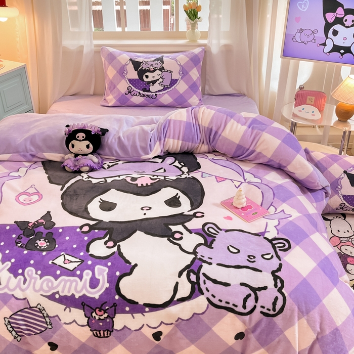 91家纺网 家纺一手货源 找家纺 金爱家 2025新款正版三丽鸥授权大版卡通平网数码印花加厚高克重牛奶绒系列四件套-第一批 绒大版-R糖果库洛米