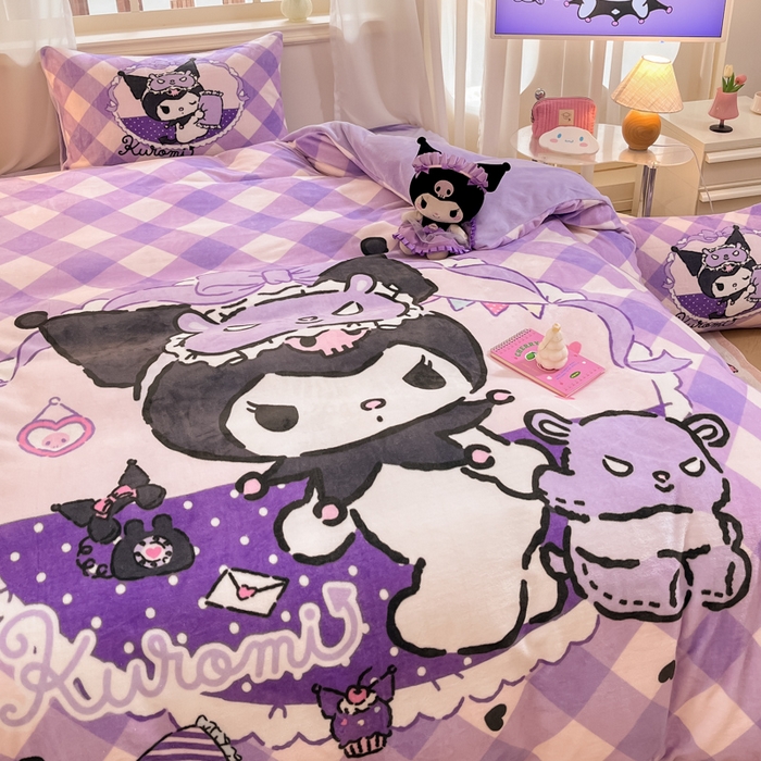 91家纺网 家纺一手货源 找家纺 金爱家 2025新款正版三丽鸥授权大版卡通平网数码印花加厚高克重牛奶绒系列四件套-第一批 绒大版-R糖果库洛米