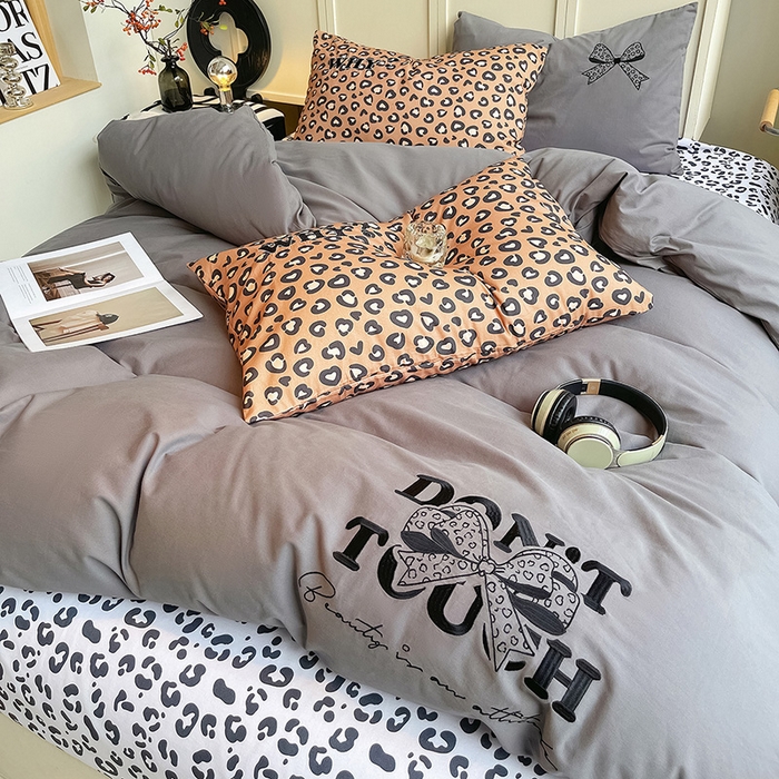 91家纺网 家纺一手货源 找家纺 炫拼家纺 2026新款丝蕴系列全棉纯棉磨毛绣花蝴蝶结豹纹纯棉四件套-丝蕴 丝蕴-漫步者