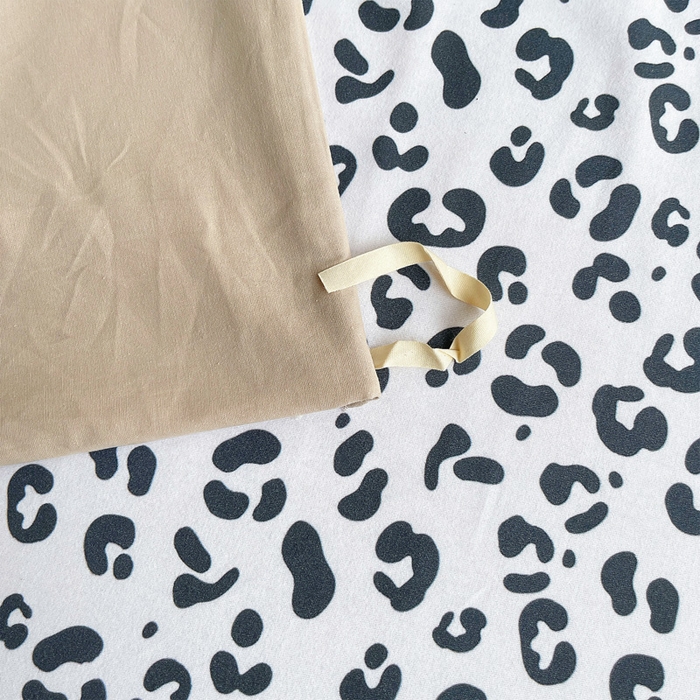 91家纺网 家纺一手货源 找家纺 炫拼家纺 2026新款丝蕴系列全棉纯棉磨毛绣花蝴蝶结豹纹纯棉四件套-丝蕴 丝蕴-半糖主义