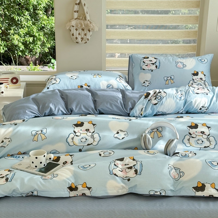 91家纺网 家纺一手货源 找家纺 可可家纺 2025新款印花卡通芦荟棉四件套亲肤床单被套三件套 小奶牛