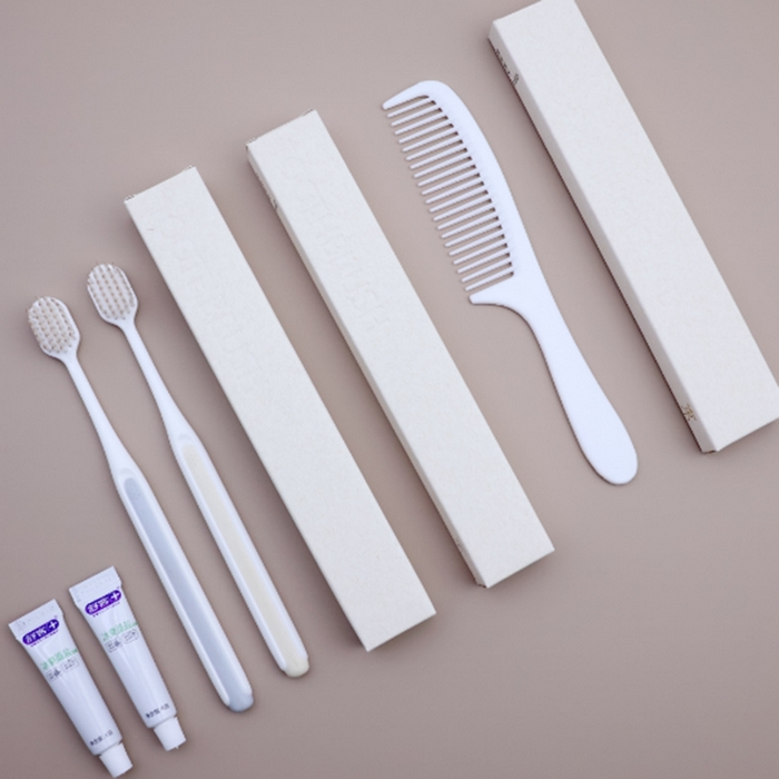 安力森/诚臻酒店用品 东木系列 纤维纸卡盒东木胶柄牙刷6克舒客牙膏单件 东木系列