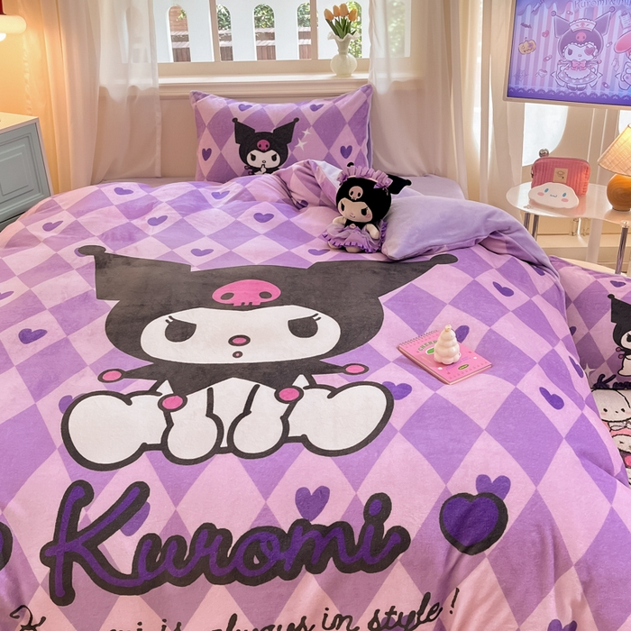 91家纺网 家纺一手货源 找家纺 金爱家 2025新款正版三丽鸥授权大版卡通平网数码印花加厚高克重牛奶绒系列四件套-第一批 绒大版-R桃心美美库洛米