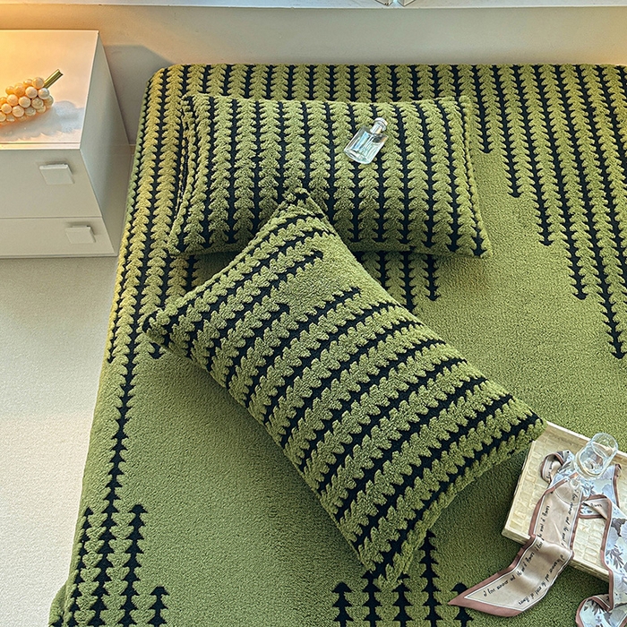 91家纺网 家纺一手货源 找家纺 温宁家纺 2025新款步步高床笠 床笠-步步高军绿