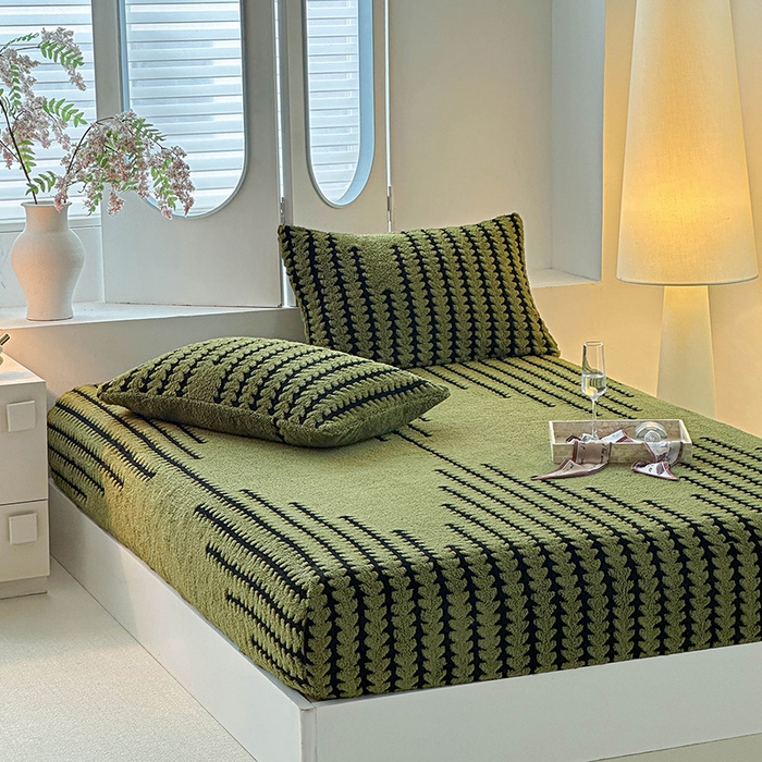 91家纺网 家纺一手货源 找家纺 温宁家纺 2025新款步步高床笠 床笠-步步高军绿