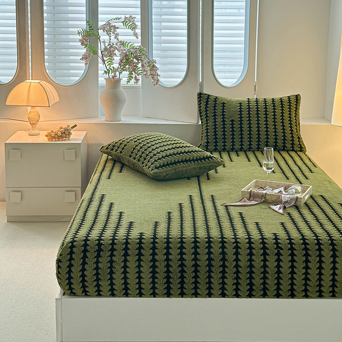 91家纺网 家纺一手货源 找家纺 温宁家纺 2025新款步步高床笠 床笠-步步高军绿