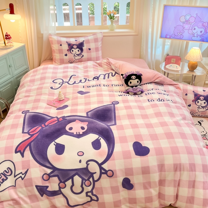 91家纺网 家纺一手货源 找家纺 金爱家 2025新款正版三丽鸥授权大版卡通平网数码印花加厚高克重牛奶绒系列四件套-第一批 绒大版-R甜趣库洛米