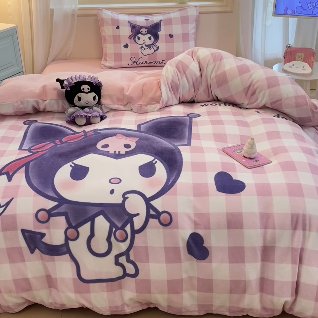 91家纺网 家纺一手货源 找家纺 金爱家 2025新款正版三丽鸥授权大版卡通平网数码印花加厚高克重牛奶绒系列四件套-第一批 绒大版-R甜趣库洛米