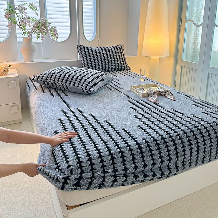 91家纺网 家纺一手货源 找家纺 温宁家纺 2025新款步步高床笠 床笠-步步高雾蓝