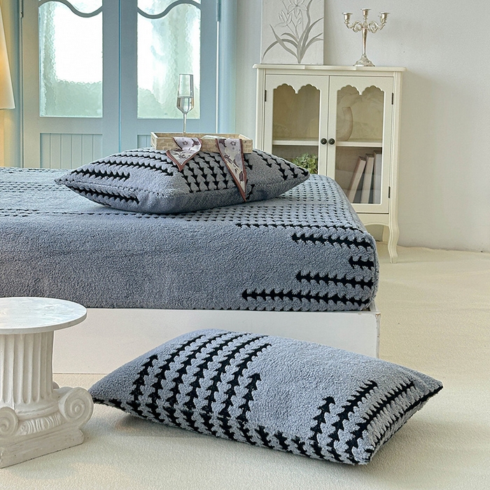 91家纺网 家纺一手货源 找家纺 温宁家纺 2025新款步步高床笠 床笠-步步高雾蓝