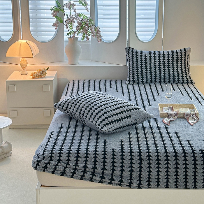 91家纺网 家纺一手货源 找家纺 温宁家纺 2025新款步步高床笠 床笠-步步高雾蓝