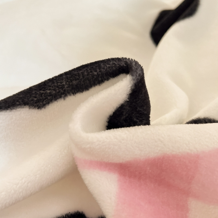 91家纺网 家纺一手货源 找家纺 金爱家 2025新款正版三丽鸥授权大版卡通平网数码印花加厚高克重牛奶绒系列四件套-第一批 绒大版-R甜甜粉格kitty