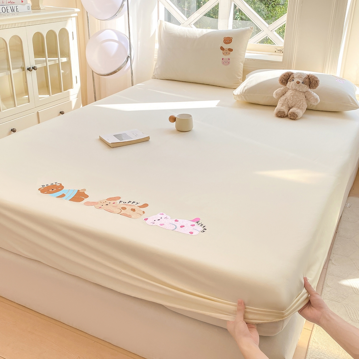 91家纺网 家纺一手货源 找家纺 灰鲸 2025新款全棉刺绣大床床笠-懒懒小憩系列 懒懒小憩-白