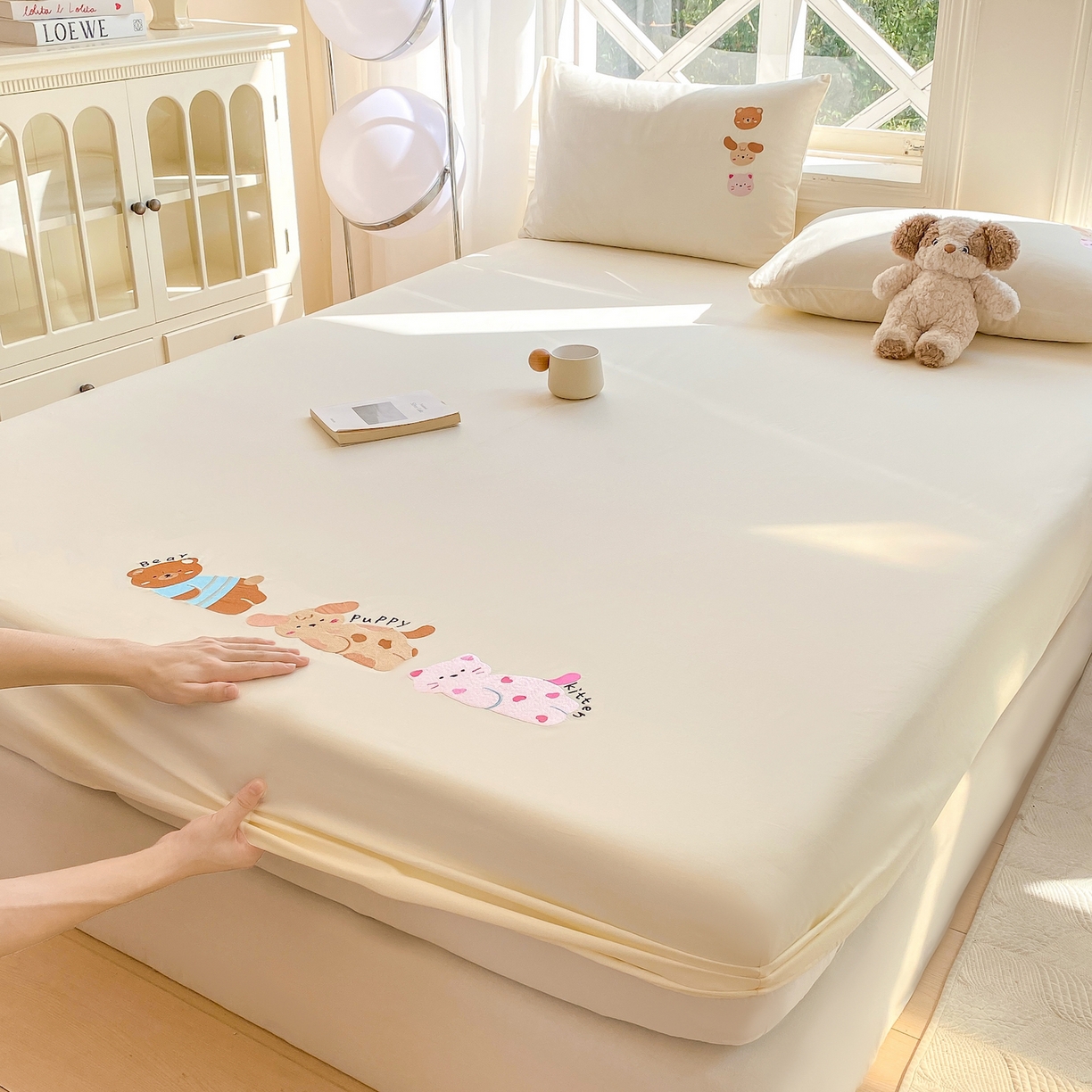 91家纺网 家纺一手货源 找家纺 灰鲸 2025新款全棉刺绣大床床笠-懒懒小憩系列 懒懒小憩-白