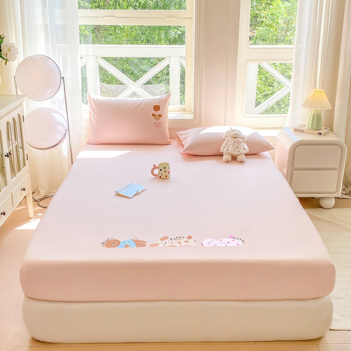 91家纺网 家纺一手货源 找家纺 灰鲸 2025新款全棉刺绣大床床笠-懒懒小憩系列 懒懒小憩-粉