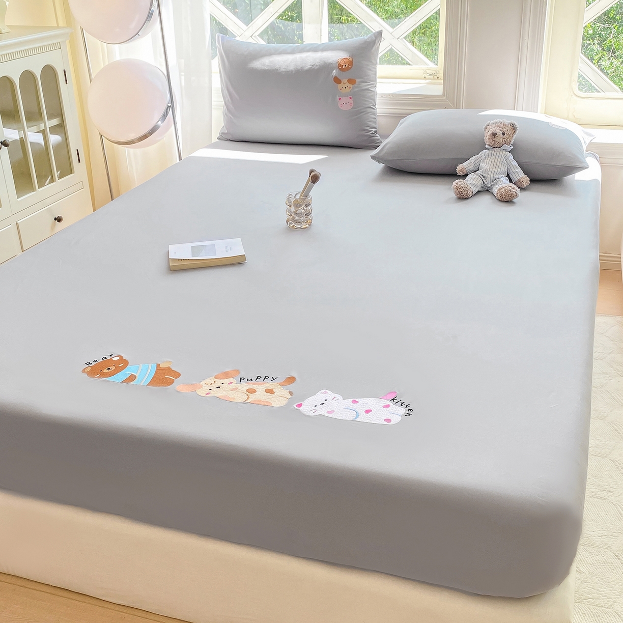 91家纺网 家纺一手货源 找家纺 灰鲸 2025新款全棉刺绣大床床笠-懒懒小憩系列 懒懒小憩-灰