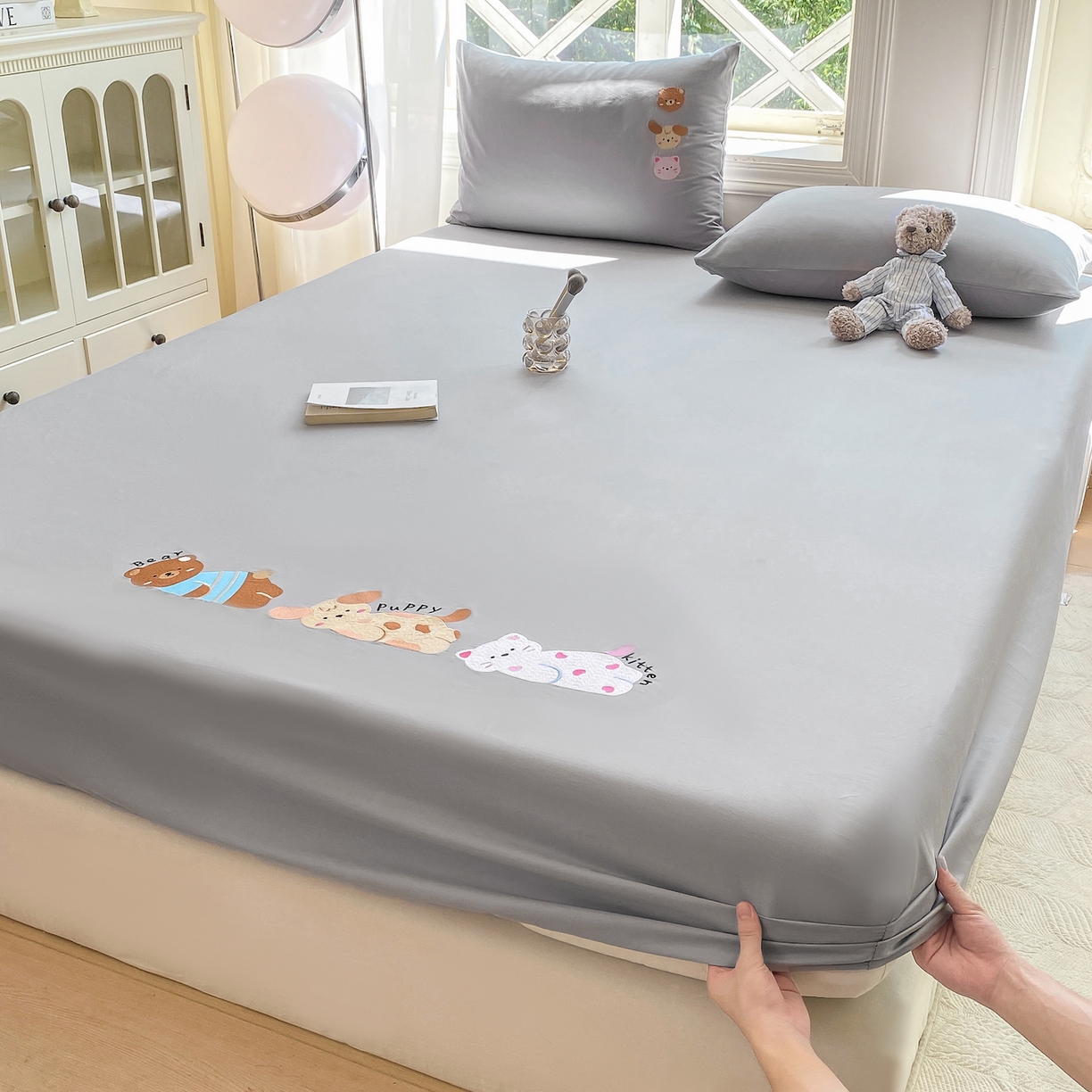 91家纺网 家纺一手货源 找家纺 灰鲸 2025新款全棉刺绣大床床笠-懒懒小憩系列 懒懒小憩-灰