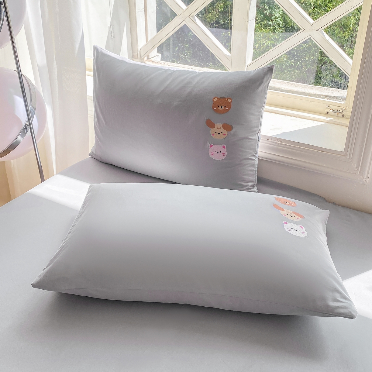 91家纺网 家纺一手货源 找家纺 灰鲸 2025新款全棉刺绣大床床笠-懒懒小憩系列 懒懒小憩-灰