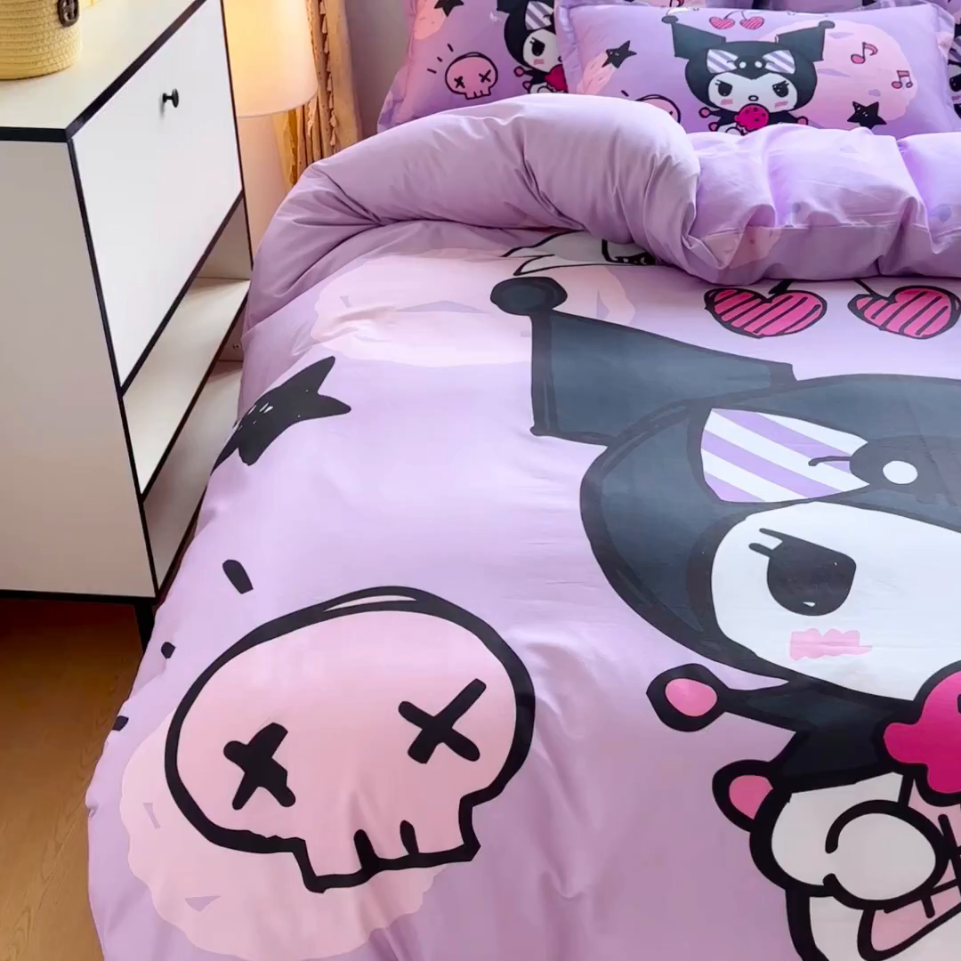 91家纺网 家纺一手货源 找家纺 浩诚 2025新款三丽鸥专版大版纯棉三件套四件套 樱桃库洛米