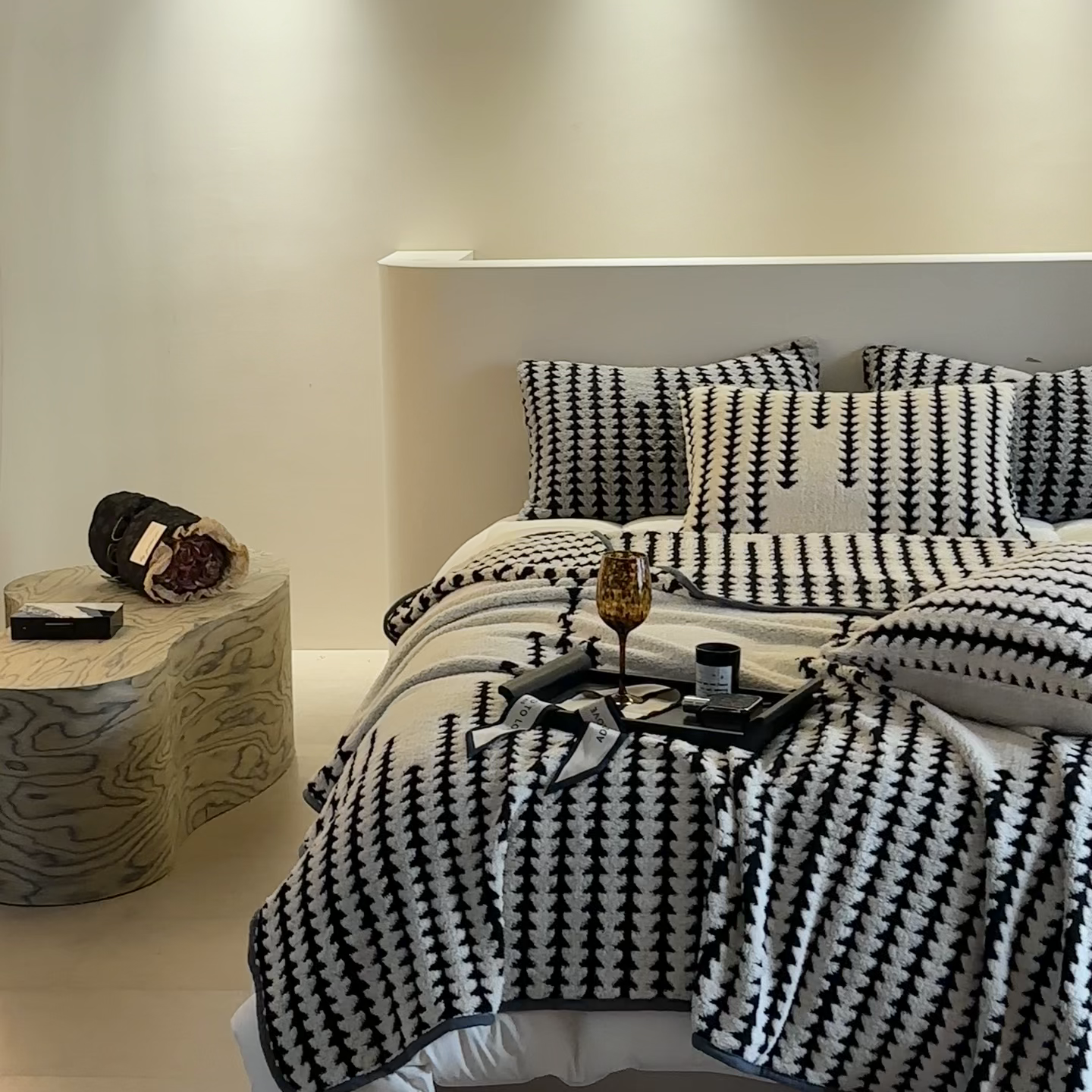 91家纺网 家纺一手货源 找家纺 （总）温宁家纺 2025新款步步高单层毛毯盖毯