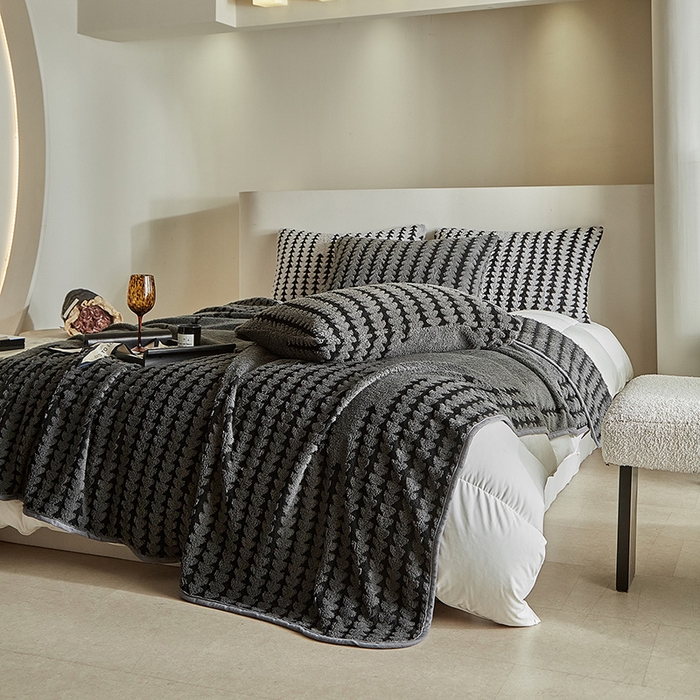 91家纺网 家纺一手货源 找家纺 温宁家纺 2025新款步步高单层毛毯盖毯 毛毯-步步高复古灰