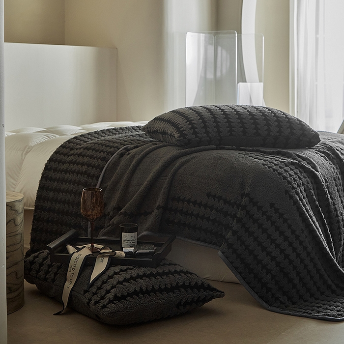 91家纺网 家纺一手货源 找家纺 温宁家纺 2025新款步步高单层毛毯盖毯 毛毯-步步高复古灰