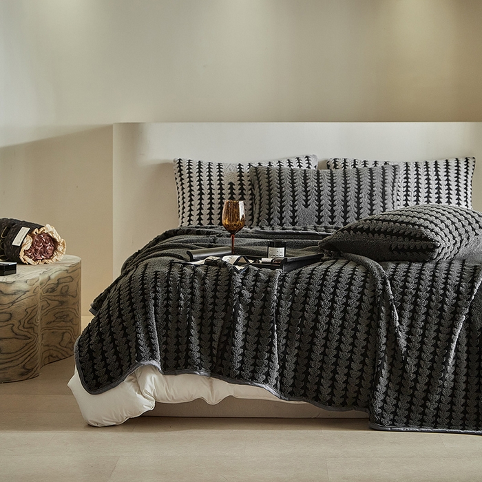 91家纺网 家纺一手货源 找家纺 温宁家纺 2025新款步步高单层毛毯盖毯 毛毯-步步高复古灰