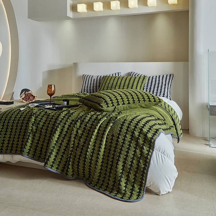 91家纺网 家纺一手货源 找家纺 温宁家纺 2025新款步步高单层毛毯盖毯 毛毯-步步高军绿