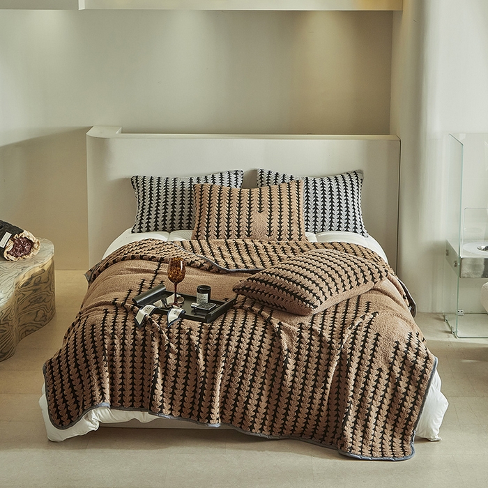 91家纺网 家纺一手货源 找家纺 温宁家纺 2025新款步步高单层毛毯盖毯 毛毯-步步高咖色