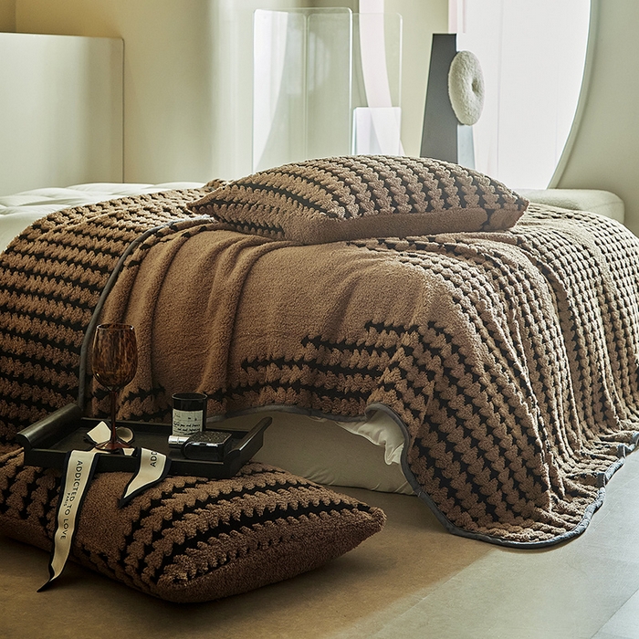 91家纺网 家纺一手货源 找家纺 温宁家纺 2025新款步步高单层毛毯盖毯 毛毯-步步高咖色